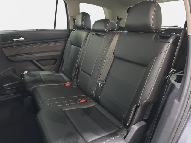 Used 2023 Volkswagen Atlas SE w/ Black Wheel Package AWD/4WD image 13