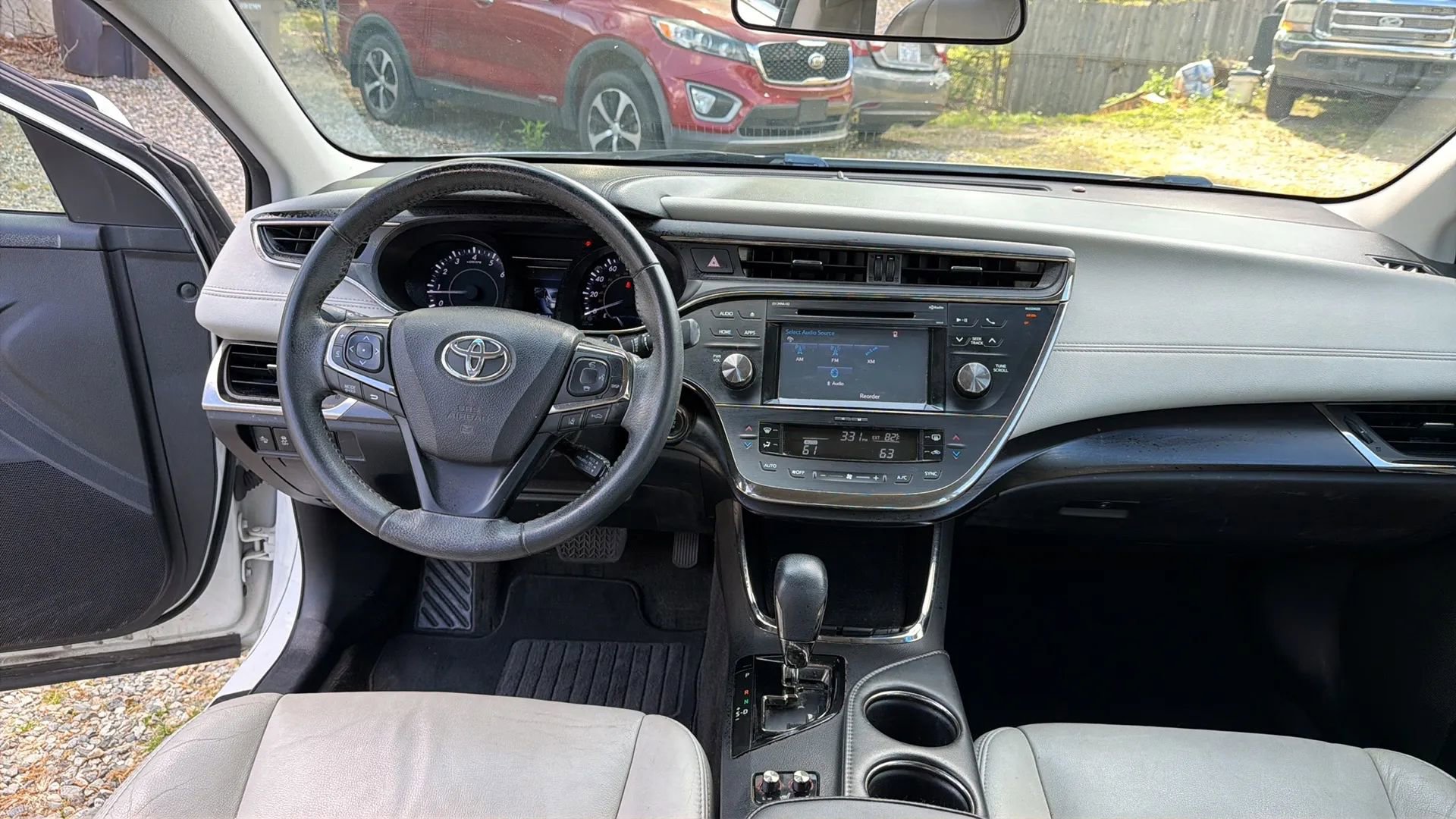 Used 2017 Toyota Avalon XLE FWD image 28