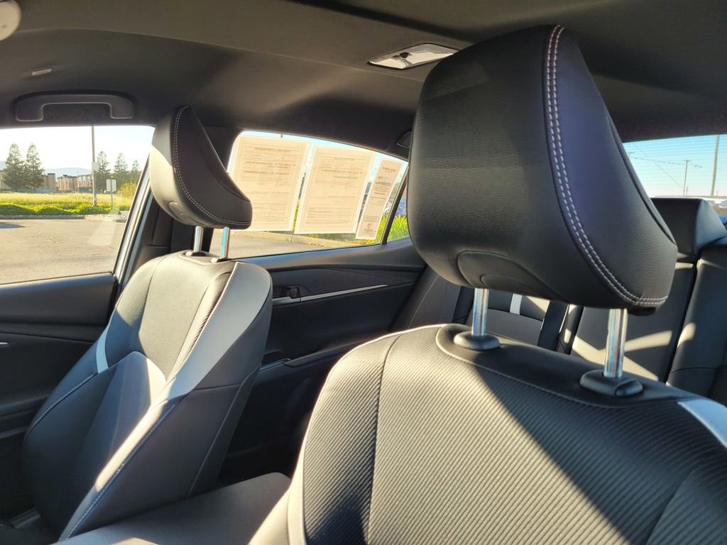 Used 2025 Toyota Camry SE image 15