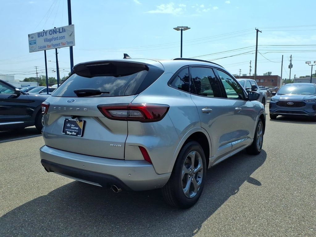 Certified 2023 Ford Escape ST-Line w/ Tech Pack #1 AWD/4WD image 6