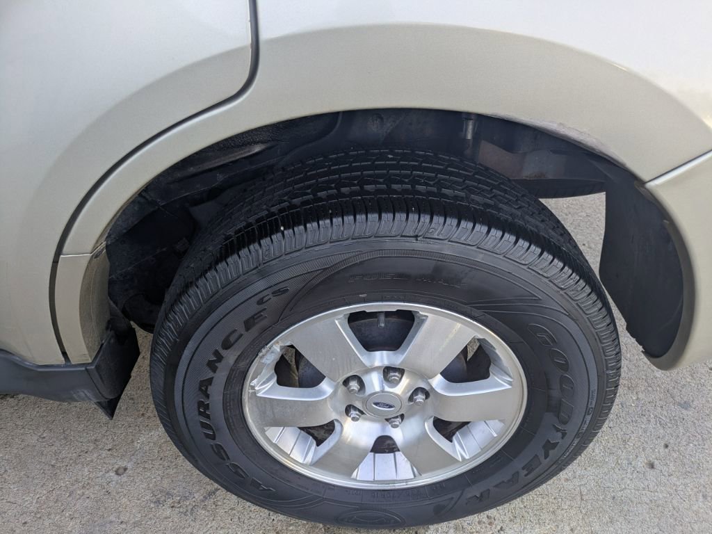 Used 2012 Ford Escape Limited AWD/4WD image 17