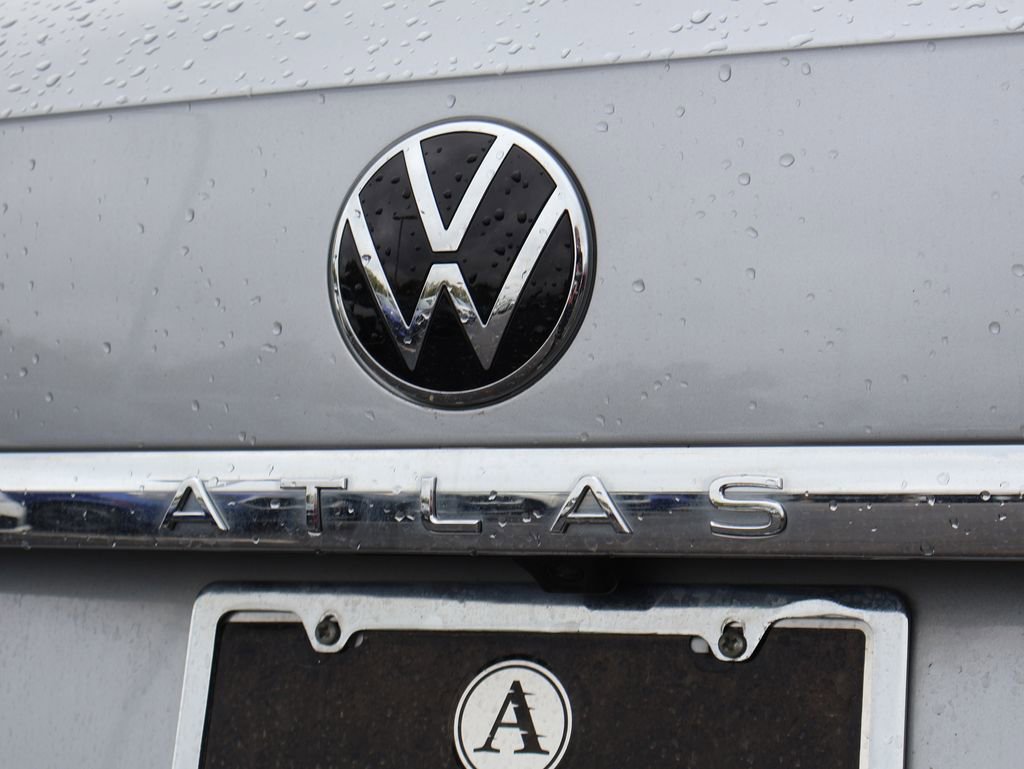 Certified 2022 Volkswagen Atlas Cross Sport SEL R-Line image 20