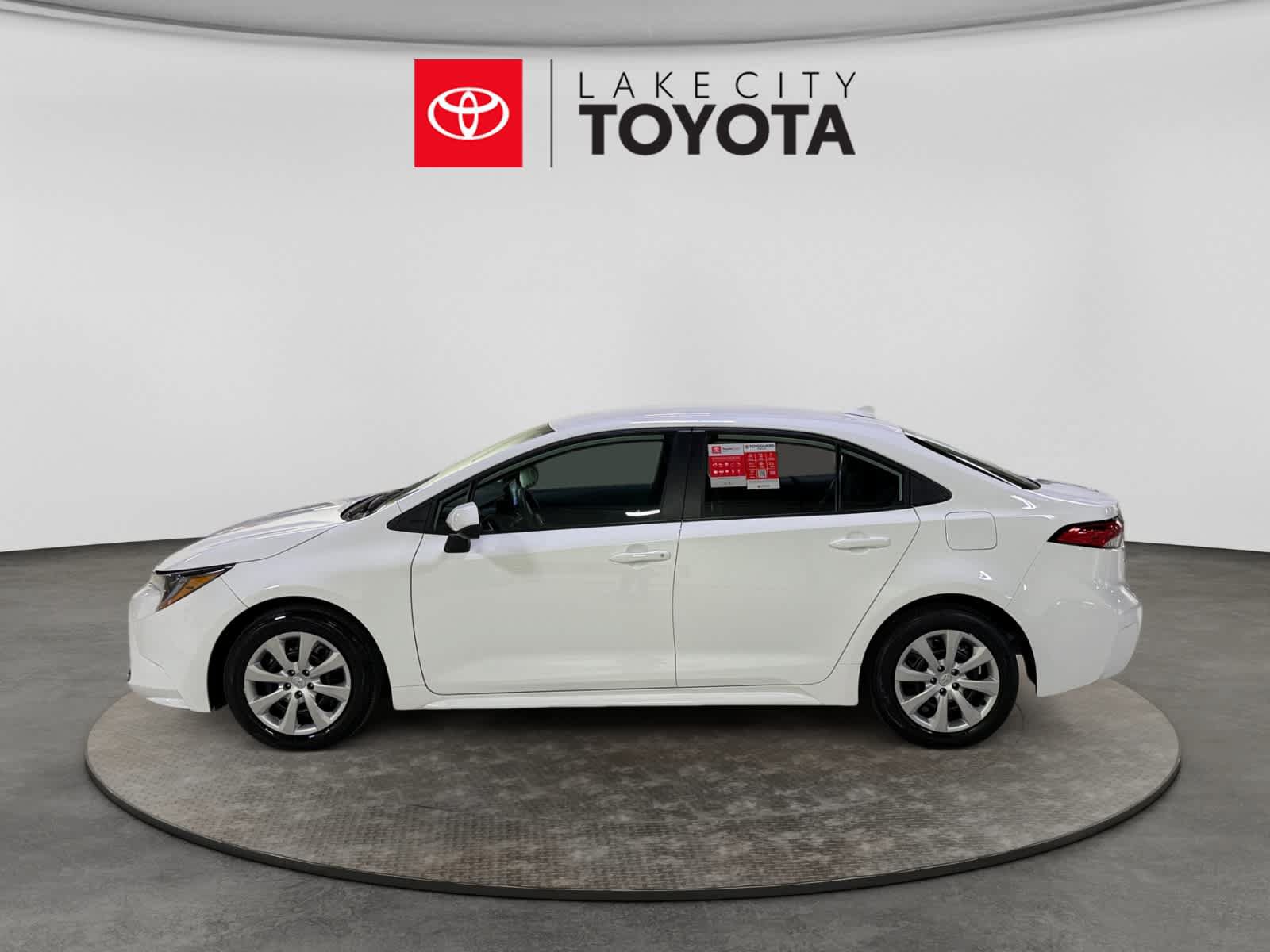 New 2026 Toyota Corolla LE FWD image 3