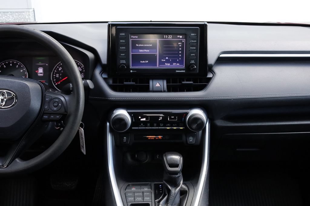 Certified 2021 Toyota RAV4 LE AWD/4WD image 33