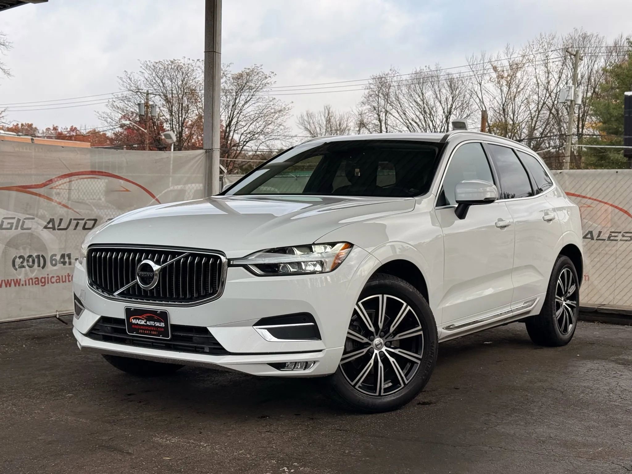 Used 2020 Volvo XC60 T5 Inscription image 1