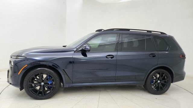Used 2026 BMW X7 xDrive40i w/ M Sport Package AWD/4WD image 3