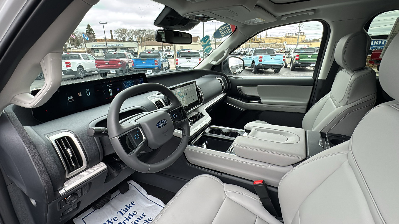 New 2026 Ford Expedition Active image 23