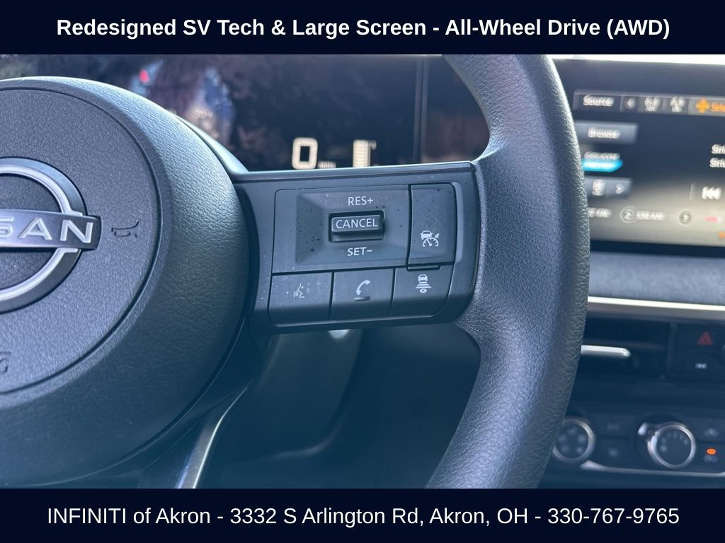 Used 2025 Nissan Kicks SV image 4