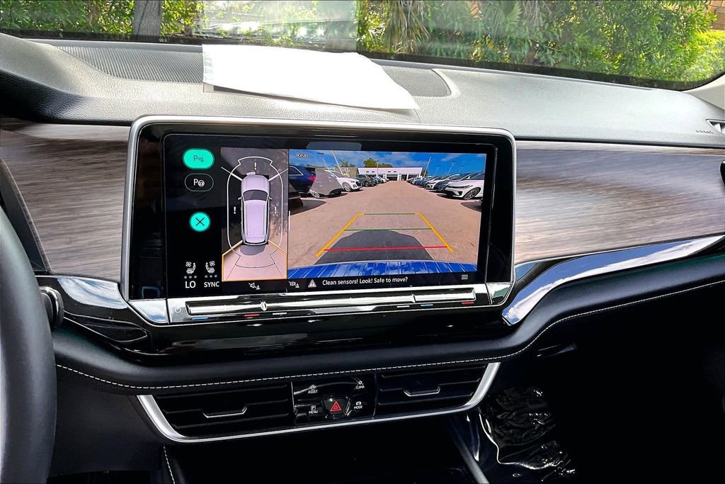 Certified 2024 Volkswagen Atlas SEL Premium R-Line image 27