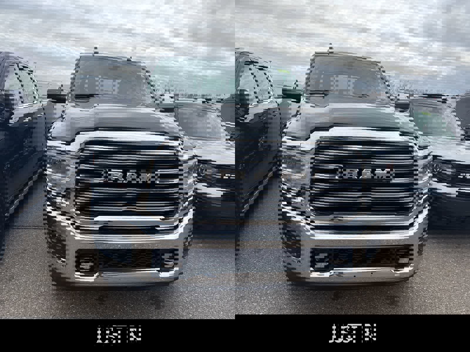 Used 2022 RAM 2500 Laramie w/ Chrome Appearance Group image 5