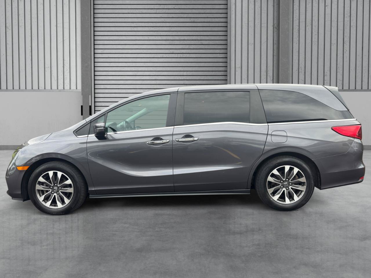Used 2023 Honda Odyssey EX-L image 31