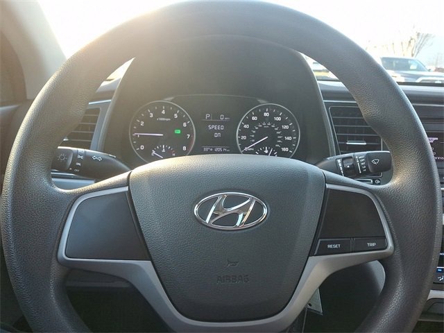 Used 2017 Hyundai Elantra SE image 17