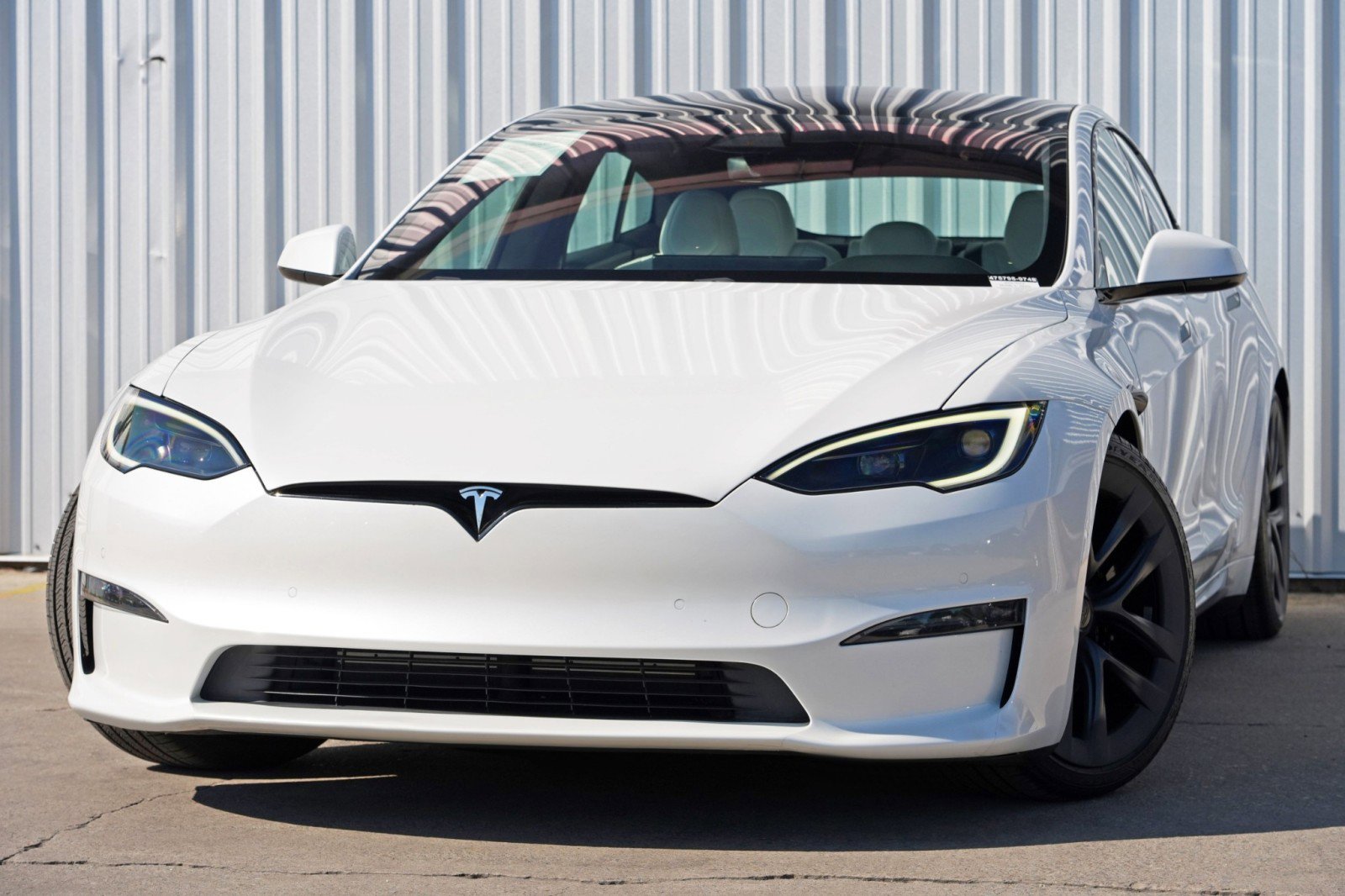Used 2022 Tesla Model S image 3