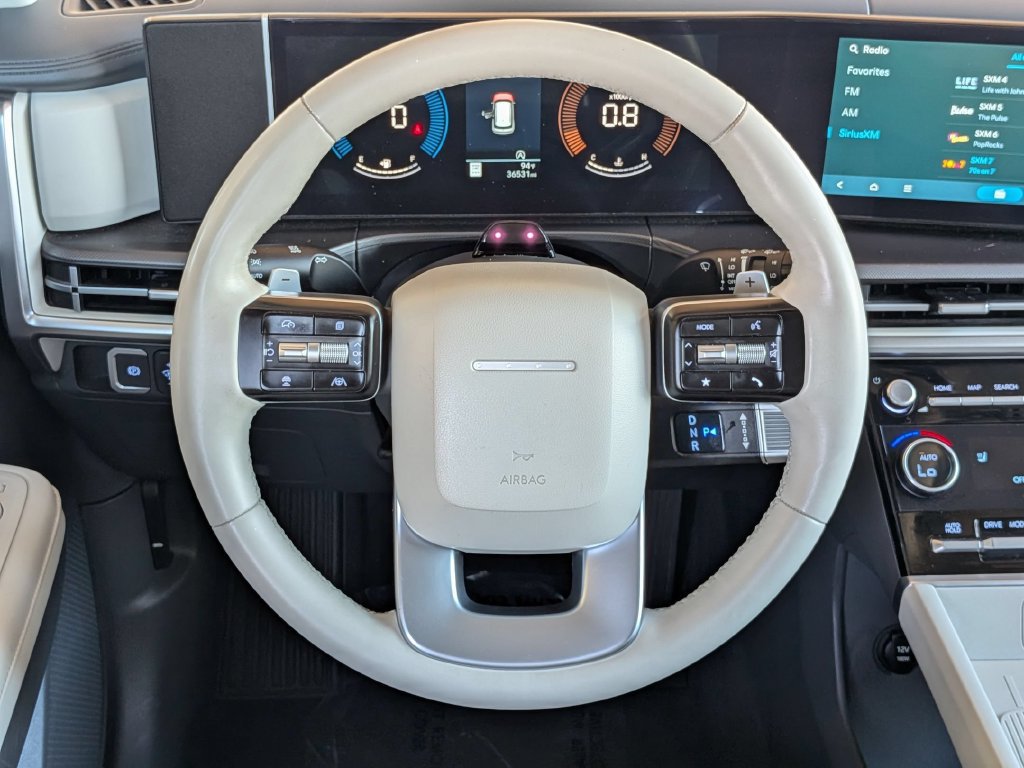 Used 2025 Hyundai Santa Fe SEL AWD/4WD image 16