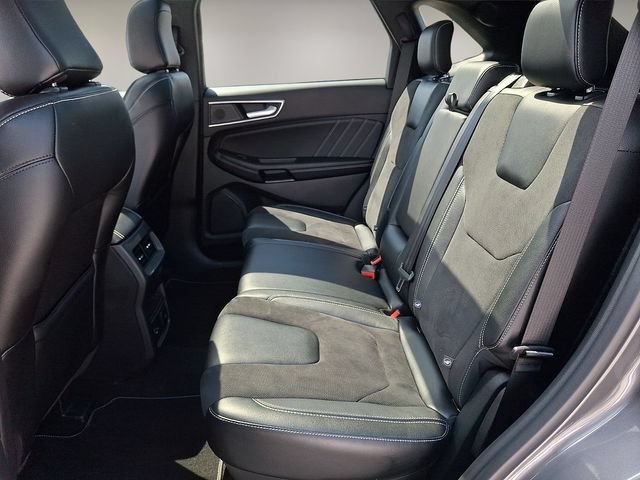 Used 2022 Ford Edge ST w/ Equipment Group 401A AWD/4WD image 10