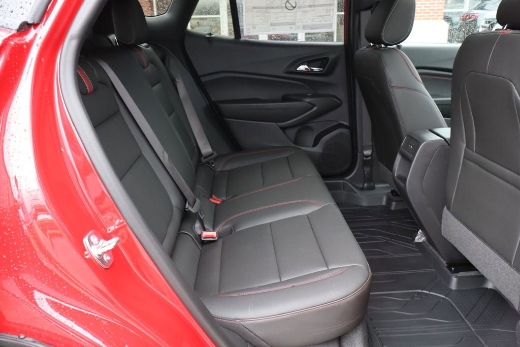 New 2026 Chevrolet Trax RS w/ Sunroof Package image 38