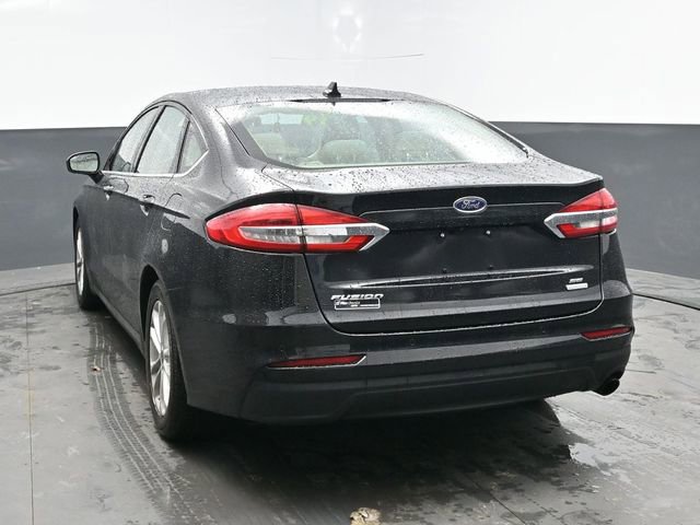Used 2019 Ford Fusion SE image 5