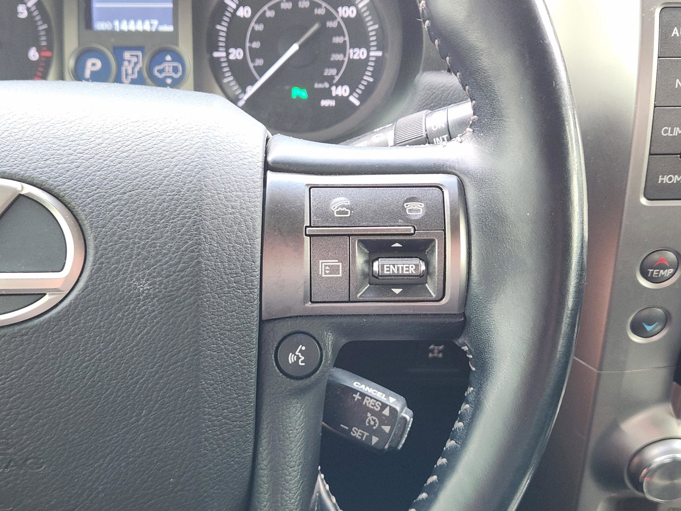 Used 2017 Lexus GX 460 Luxury w/ Preferred Accessory Package image 28