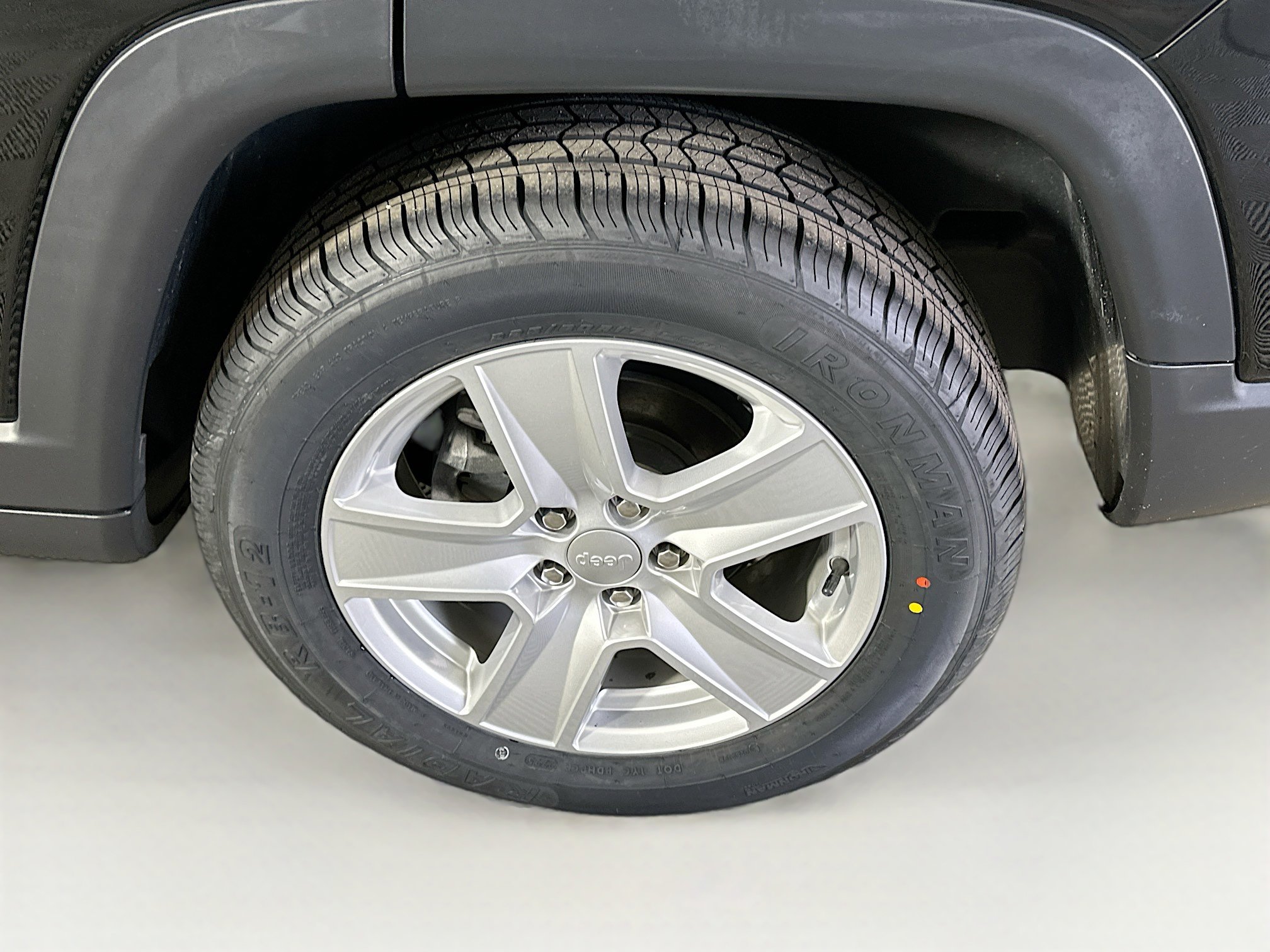 Used 2022 Jeep Compass Latitude w/ Sun and Sound Group image 11