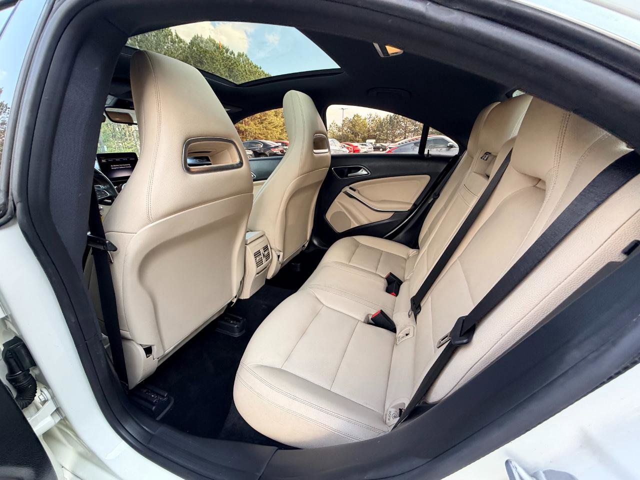 Used 2018 Mercedes-Benz CLA 250 image 10