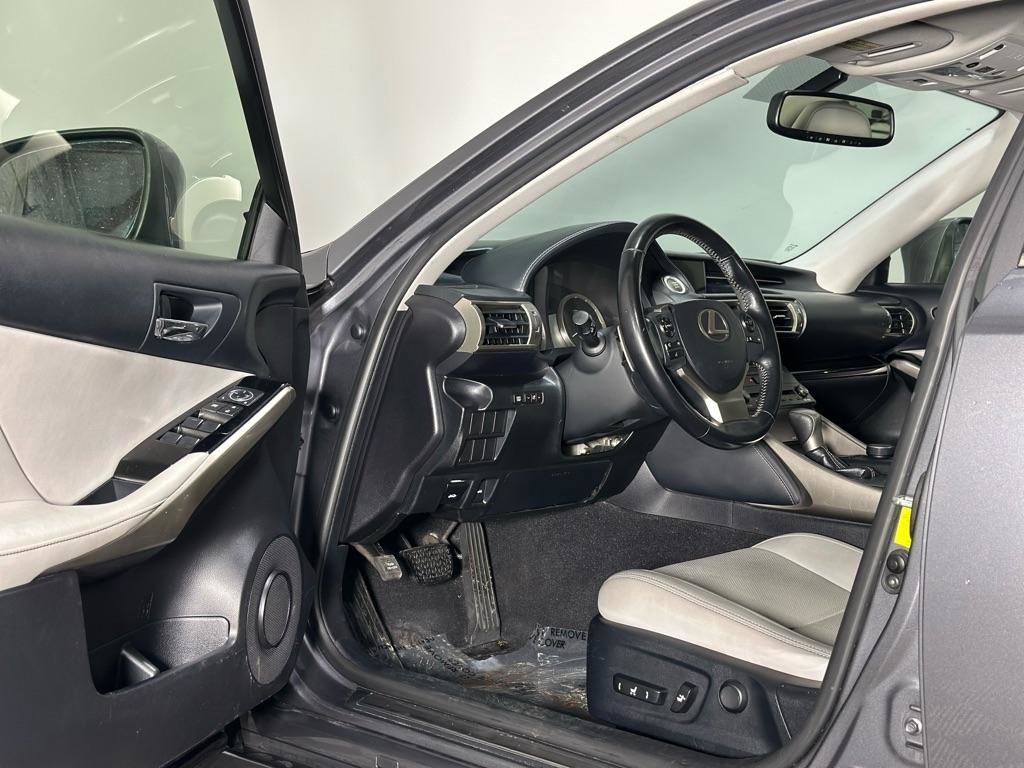Used 2015 Lexus IS 250 image 10