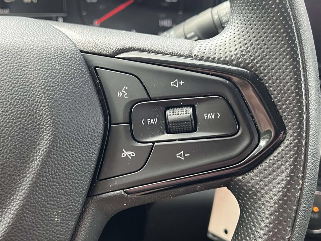 Used 2025 Chevrolet Trax LS w/ LS Convenience Package FWD image 20