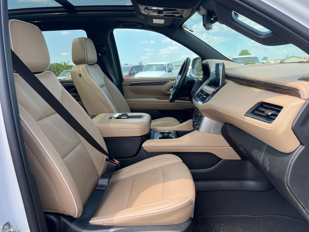 Used 2023 Chevrolet Tahoe Premier AWD/4WD image 39