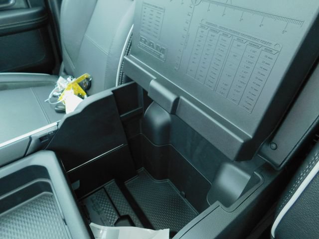 New 2026 RAM 3500 Laramie AWD/4WD image 12