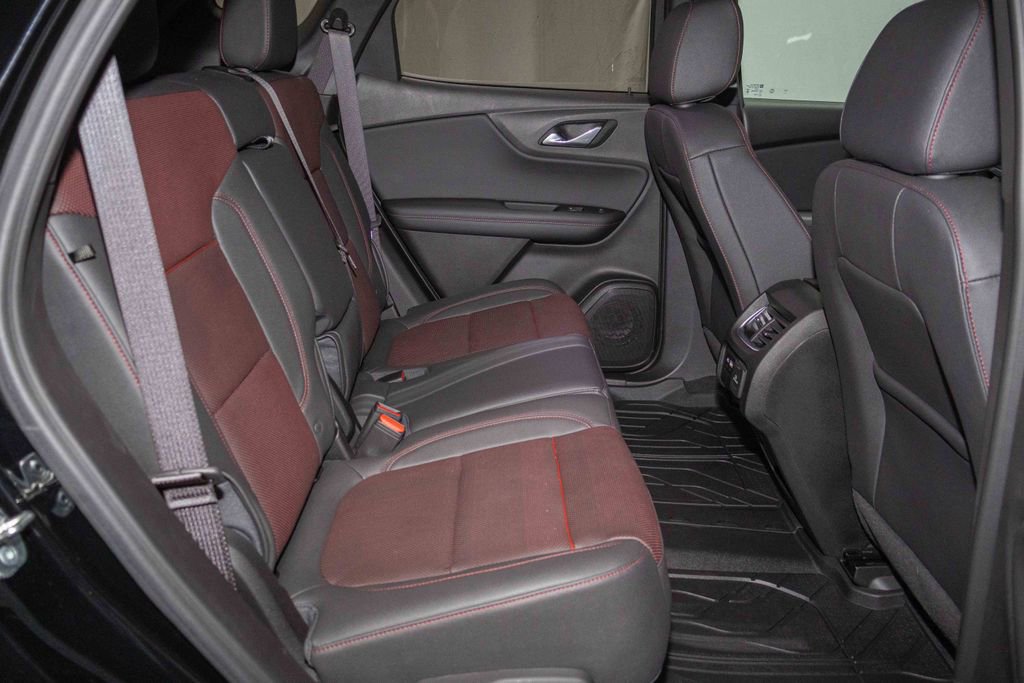 Certified 2024 Chevrolet Blazer RS w/ Driver Confidence II Package image 14