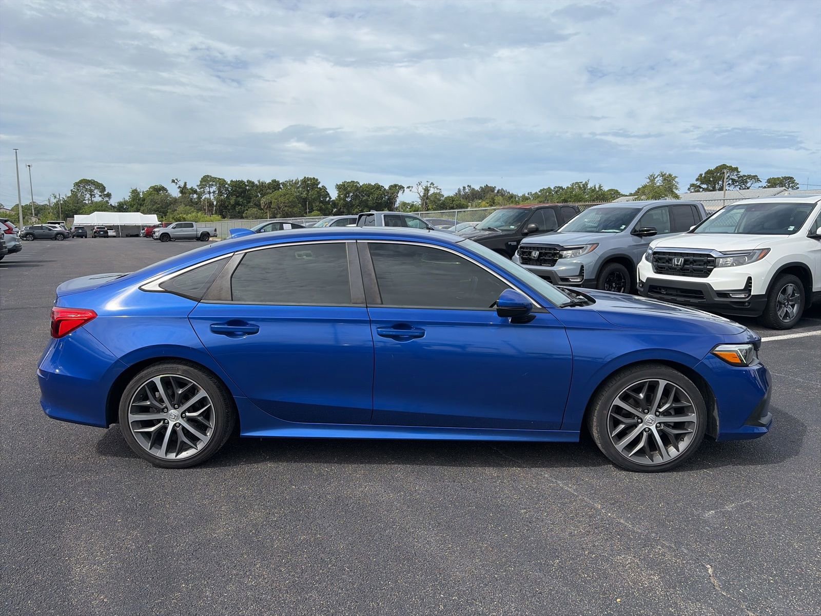 Used 2022 Honda Civic Touring image 8