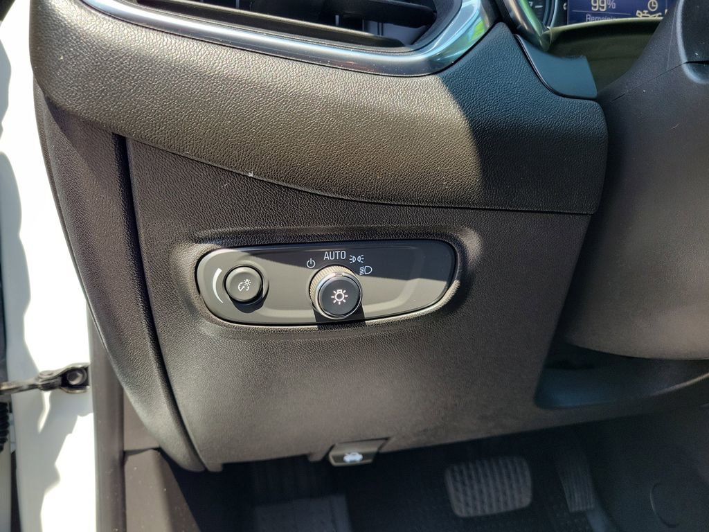 Used 2022 Chevrolet Equinox LT image 25