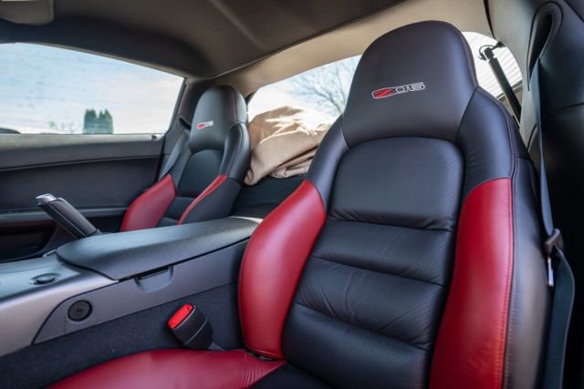 Used 2006 Chevrolet Corvette Z06 w/ Preferred Equipment Group RWD image 5