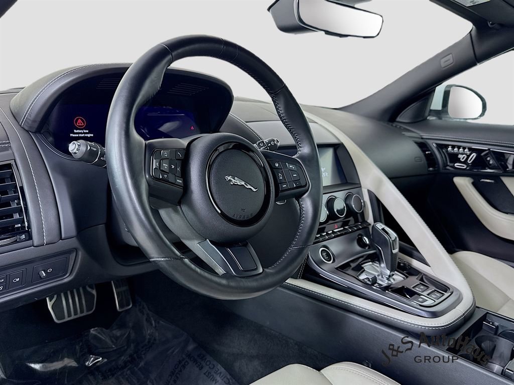 Used 2022 Jaguar F-TYPE Coupe image 9