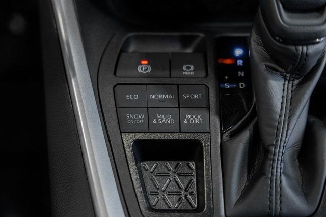 Used 2024 Toyota RAV4 XLE image 23
