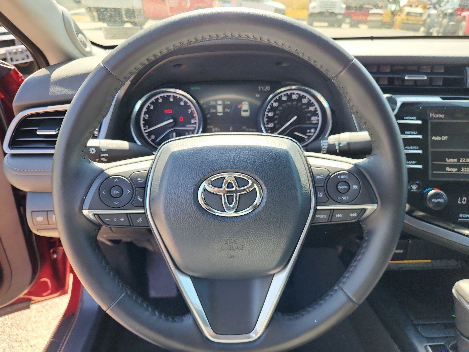 Used 2019 Toyota Camry XLE w/ Navigation Package FWD image 19