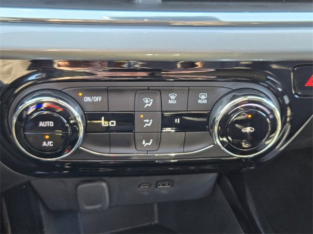 Used 2025 Chevrolet Trax LT image 20