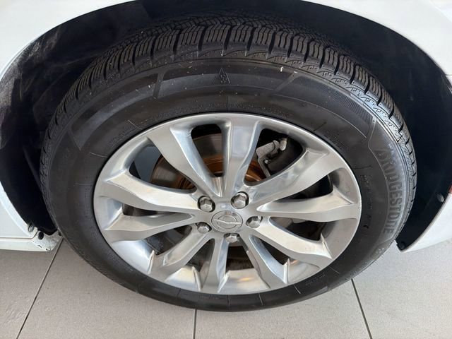 Used 2018 Chrysler 300 Limited image 14