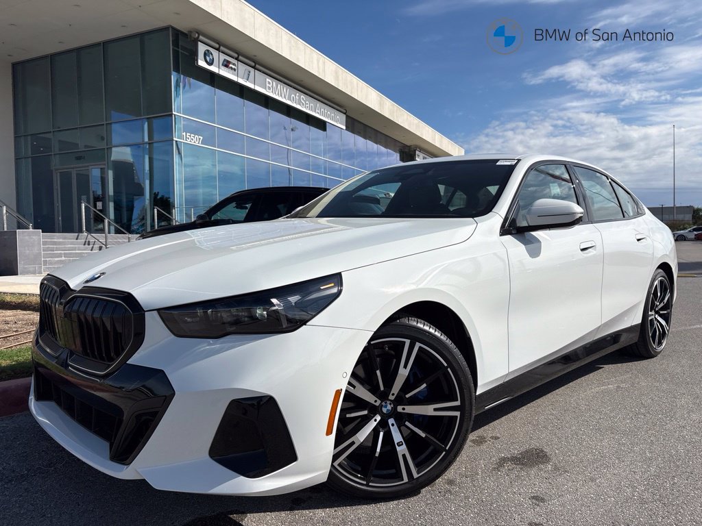 Certified 2026 BMW 530i w/ M Sport Package RWD image 1