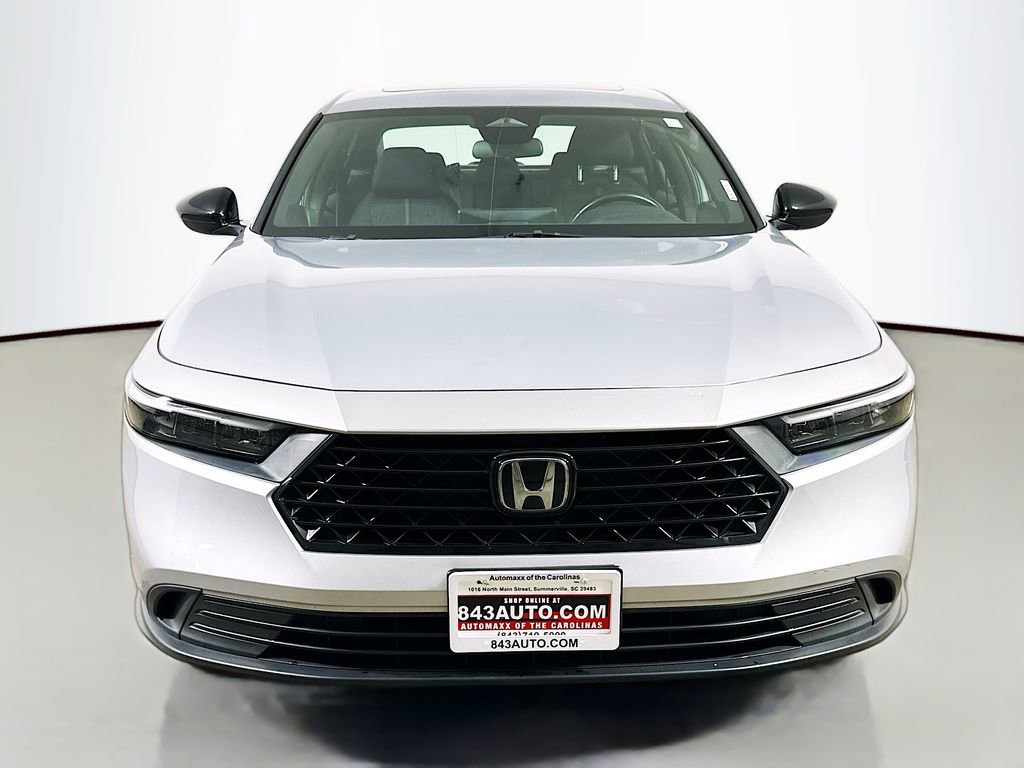 Used 2024 Honda Accord Sport image 2