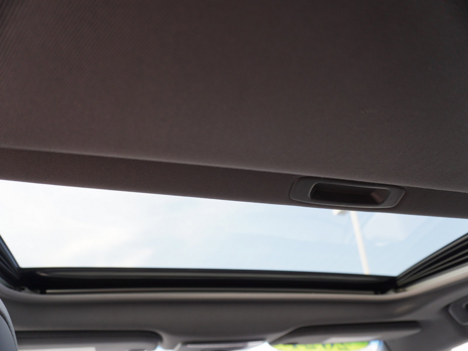 Used 2021 Toyota Avalon XLE w/ Moonroof Package image 13