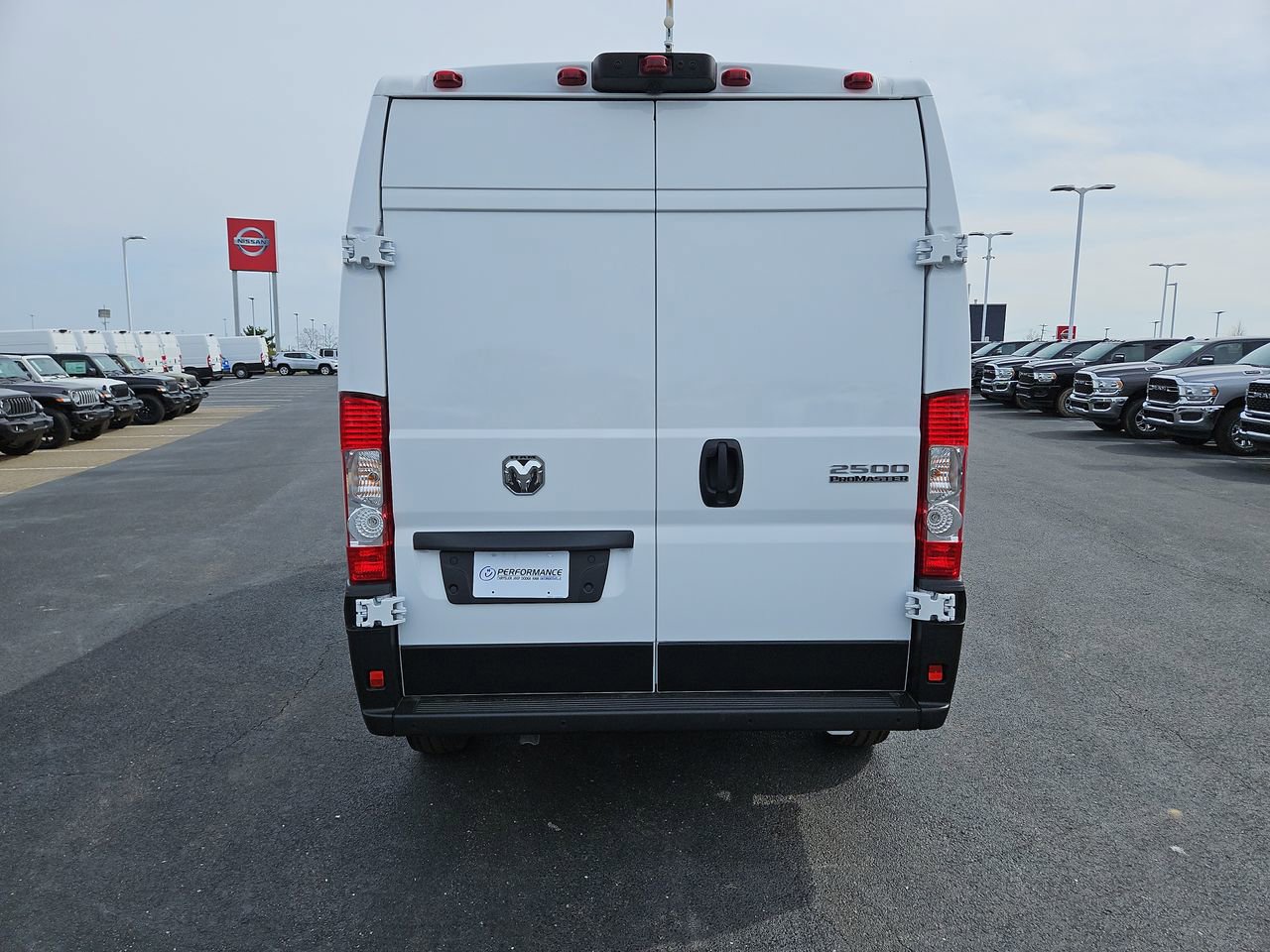 New 2025 RAM ProMaster 2500 w/ Quick Order Package 22G SLT image 6