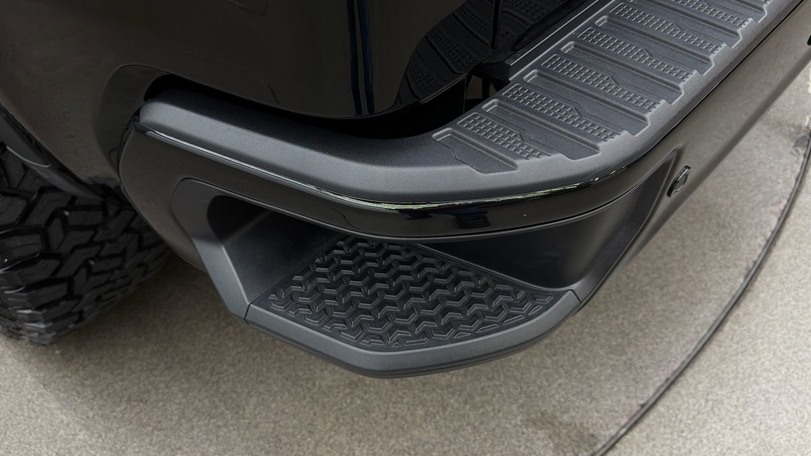 Used 2025 GMC Sierra 1500 AT4X image 19