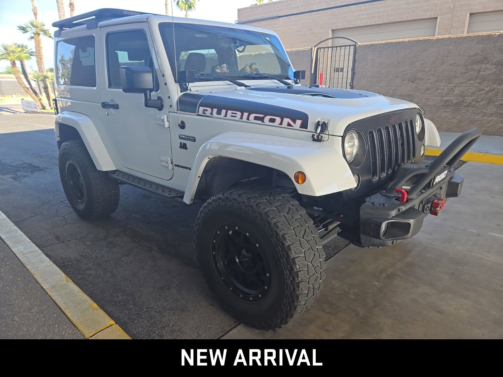 Used 2017 Jeep Wrangler Rubicon AWD/4WD image 2