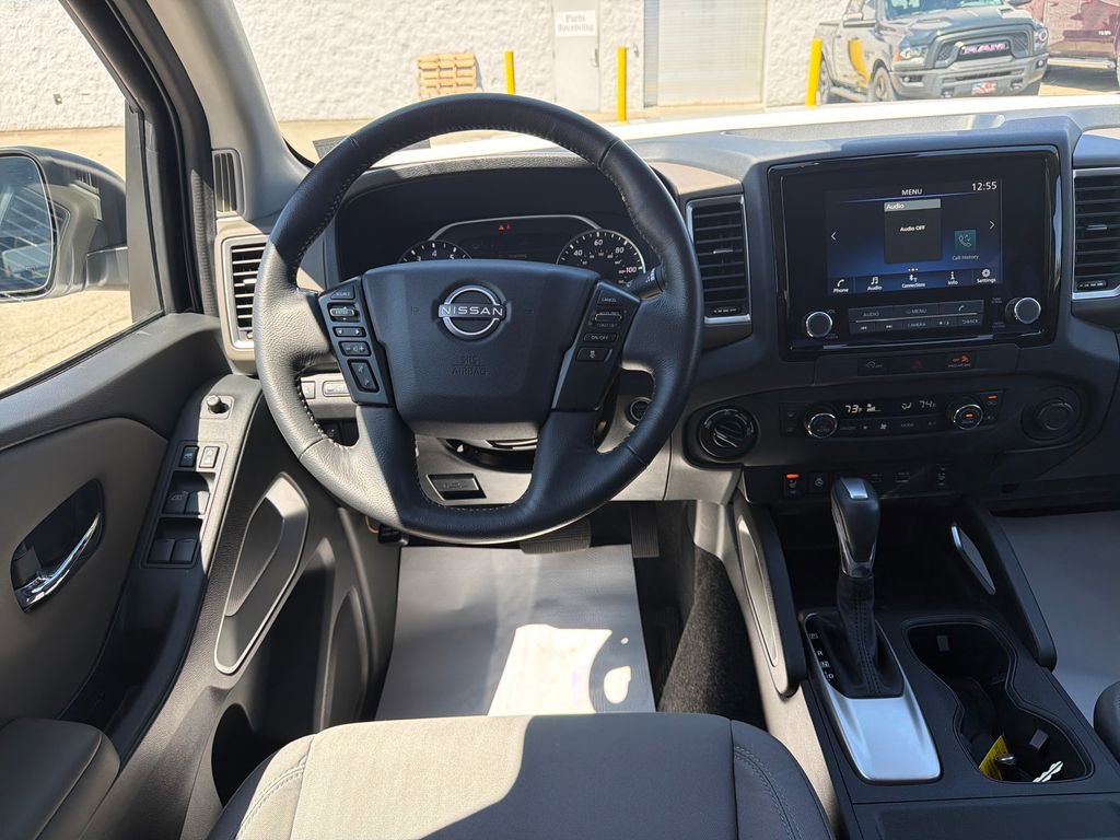 Used 2023 Nissan Frontier SV w/ Technology Package image 24