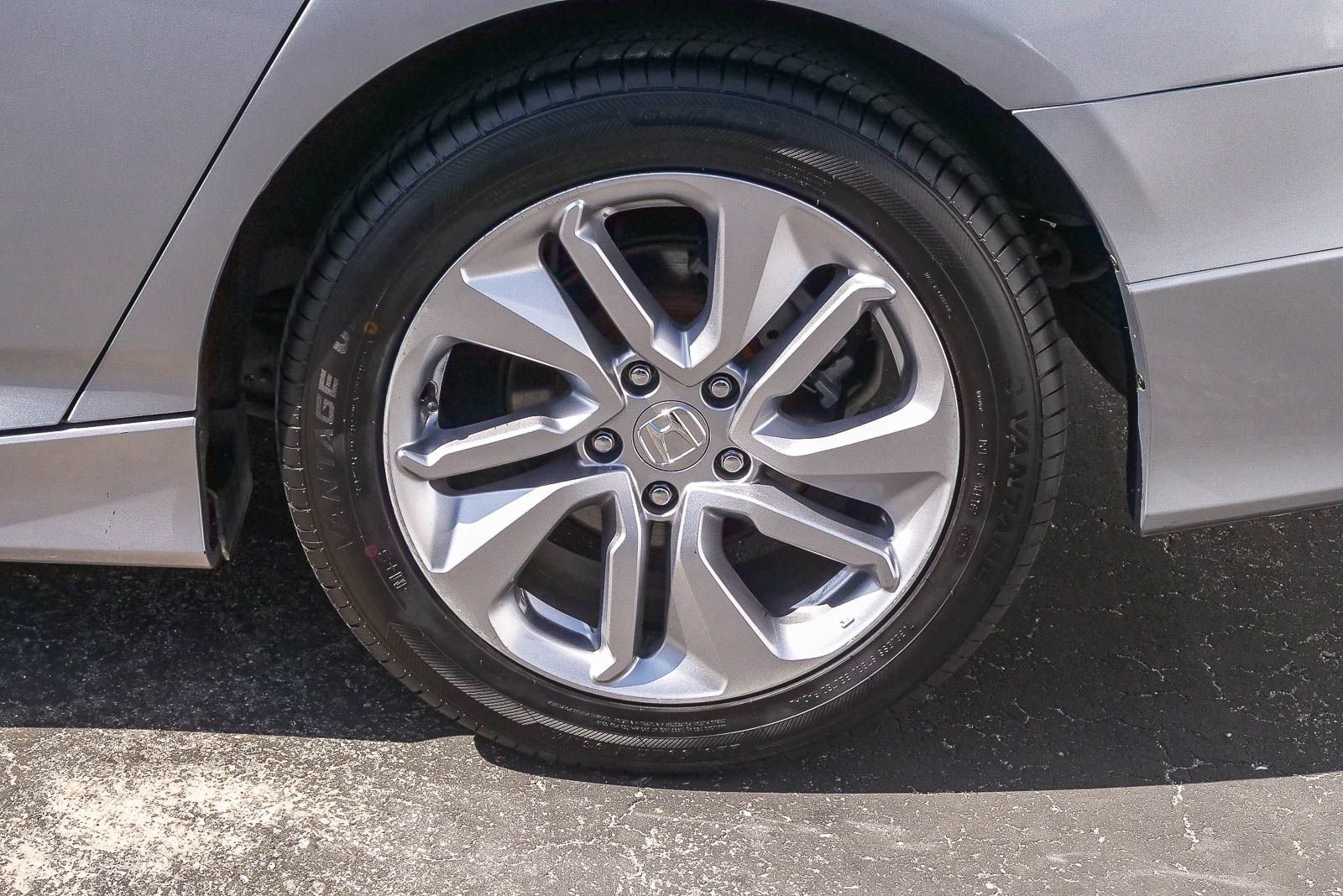 Used 2020 Honda Accord LX image 6