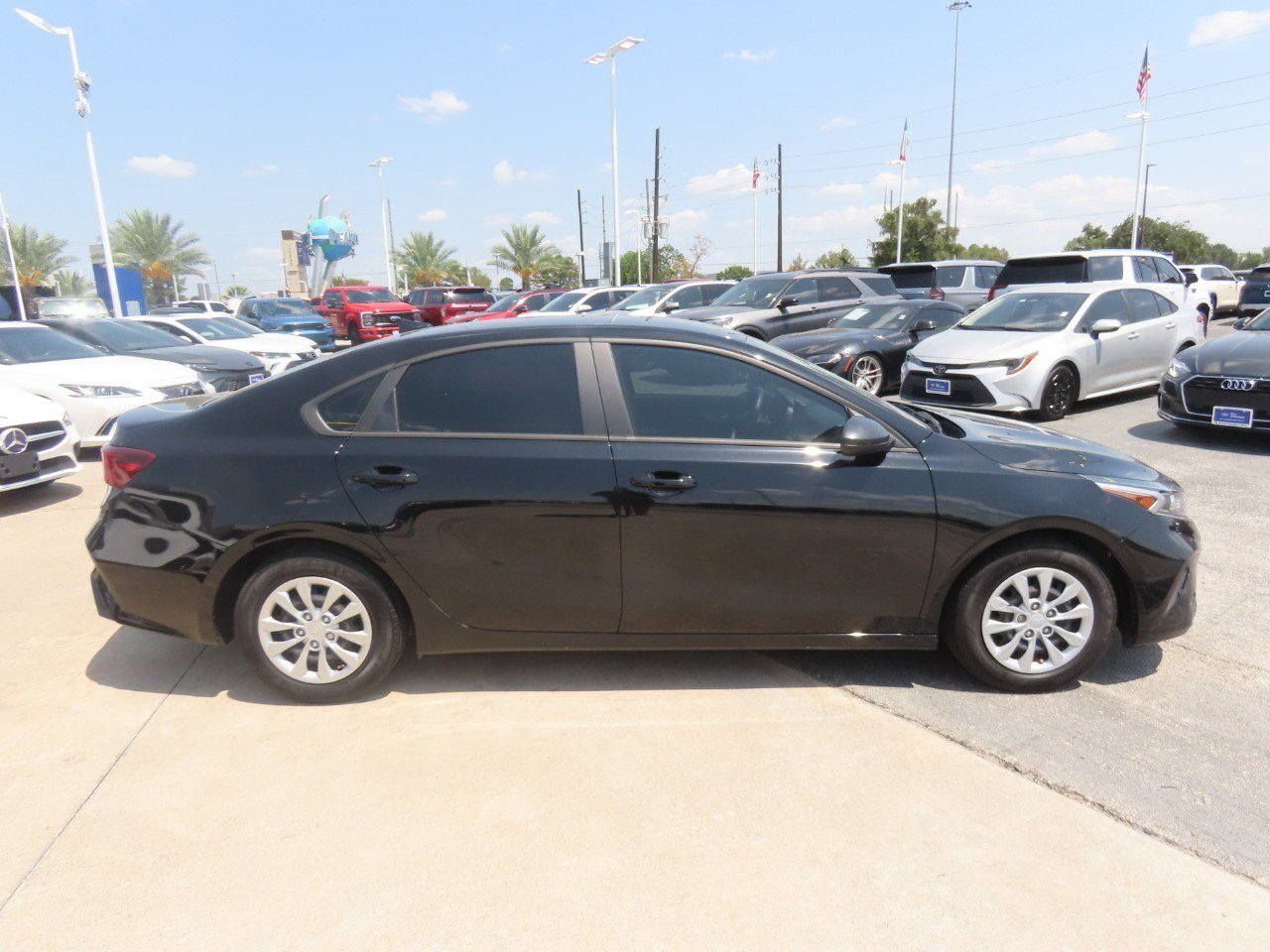 Used 2024 Kia Forte LX FWD image 10
