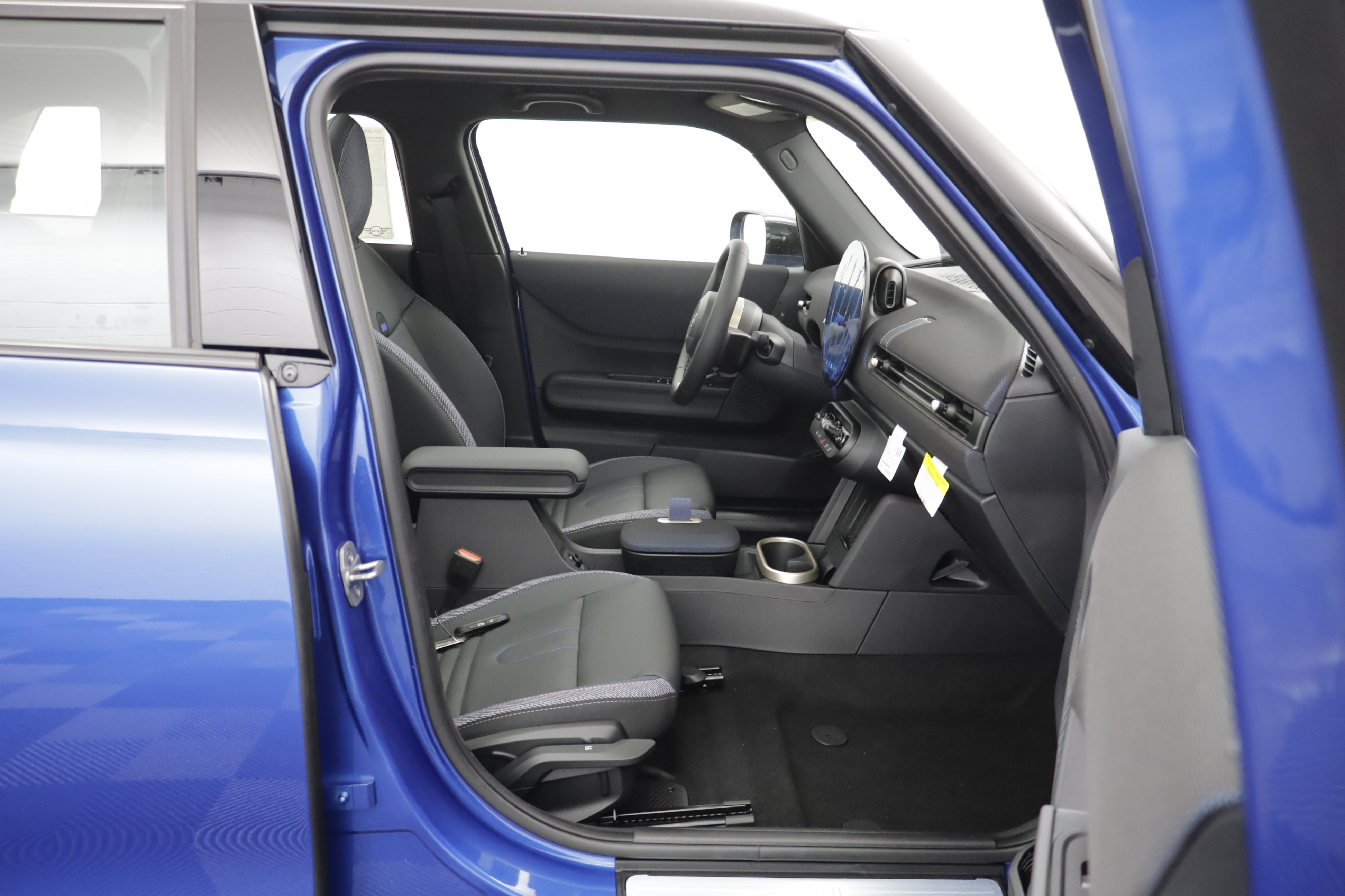 New 2027 MINI Cooper 4-Door Hardtop FWD image 19
