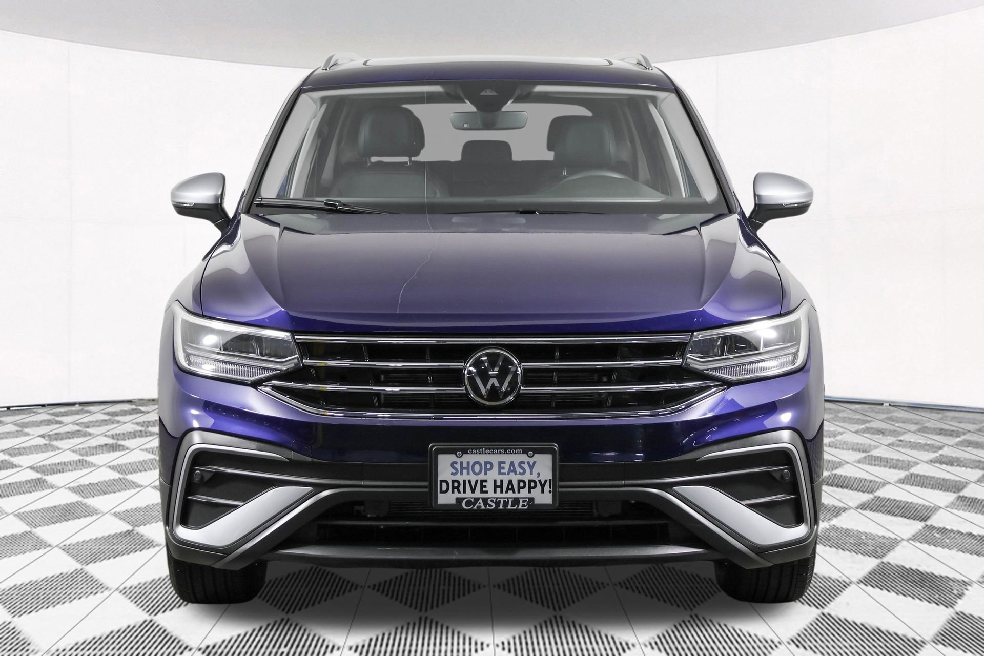 Used 2024 Volkswagen Tiguan Wolfsburg Edition w/ Panoramic Sunroof Package AWD/4WD image 13
