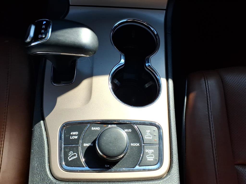Used 2015 Jeep Grand Cherokee Summit w/ Premium Plus Apperance Group image 15