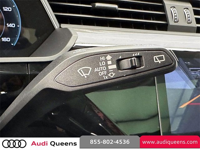 Used 2024 Audi Q8 e-tron Premium Plus w/ Premium Plus Package image 33